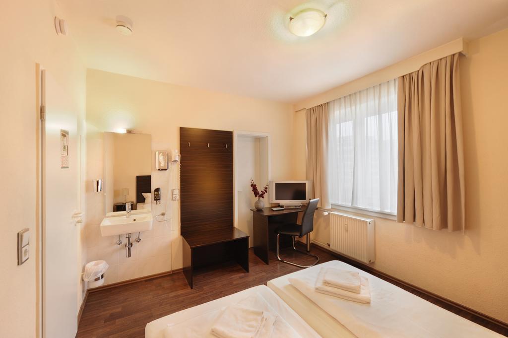 Fair Hotel Frankfurt - An Der Messe Frankfurt am Main Quarto foto