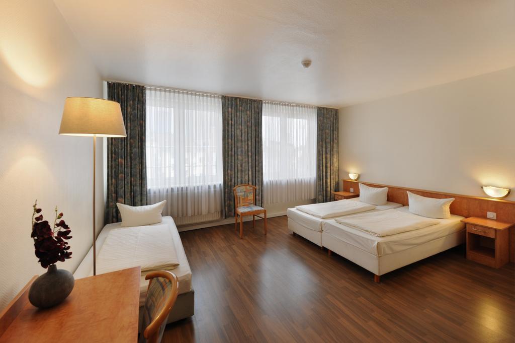 Fair Hotel Frankfurt - An Der Messe Frankfurt am Main Quarto foto