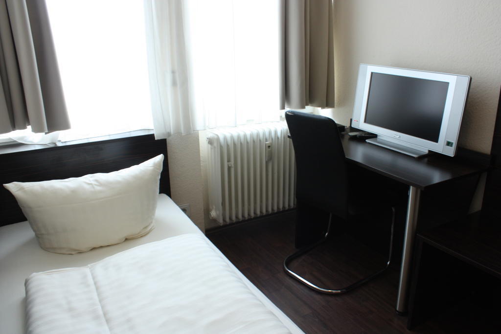 Fair Hotel Frankfurt - An Der Messe Frankfurt am Main Quarto foto